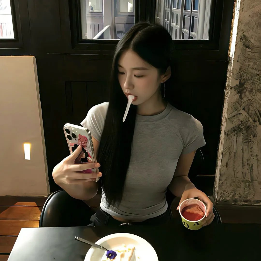 星与月是天上的洞